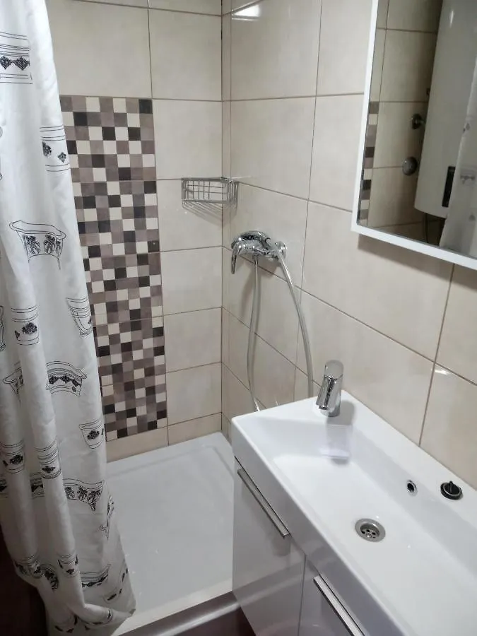 Apartmani Danijela Lopar 0*,