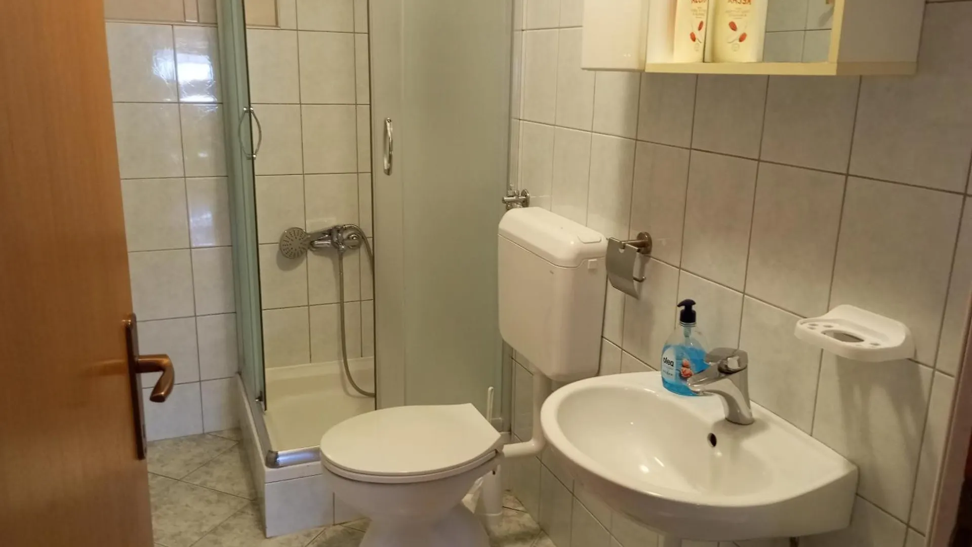 Apartmani Danijela Lopar kontakter